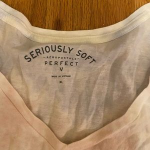 Aeropostale v neck tee